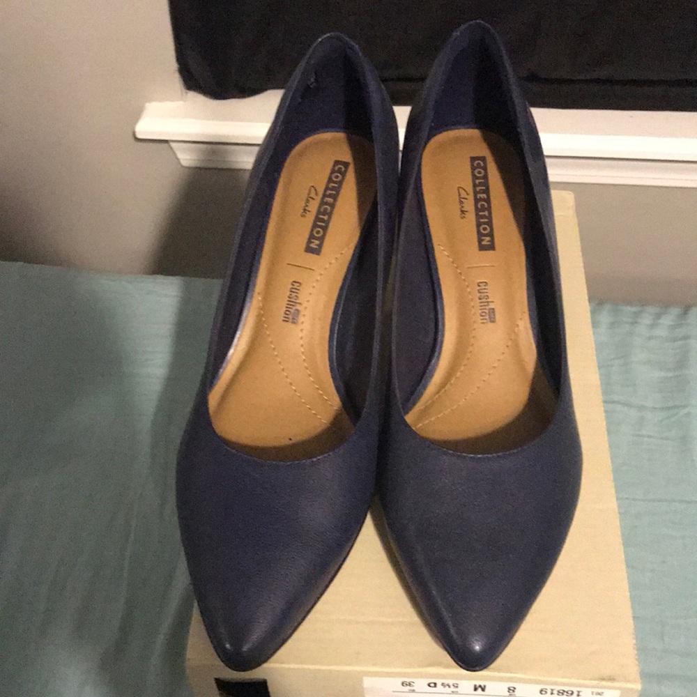 new Navy Clark’s heels